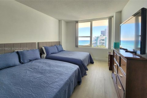 Copropriété à louer à Hollywood, Floride: 2 chambres, 123.56 m2 № 2154592 - photo 19