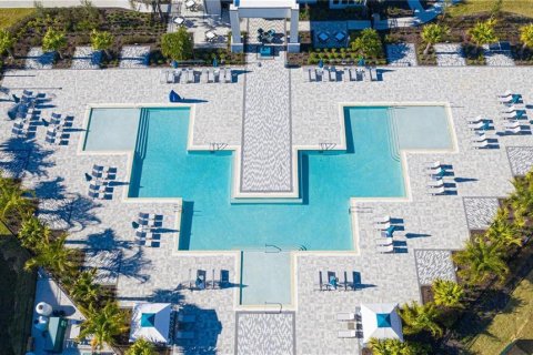 Купить кондоминиум в Фор-Корнерс, Флорида 8 комнат, 244.33м2, № 1838484 - фото 29