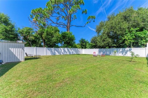 House in Sarasota, Florida 2 bedrooms, 122.45 sq.m. № 2398510 - photo 7