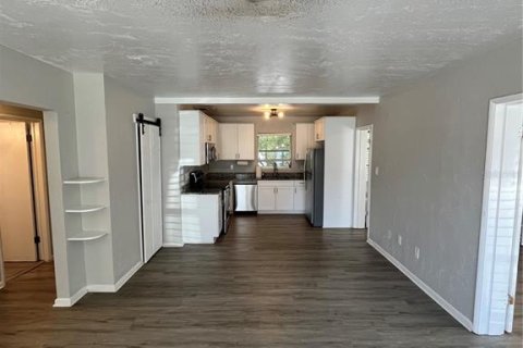 Villa ou maison à louer à Dunedin, Floride: 2 chambres, 95.88 m2 № 2419899 - photo 4