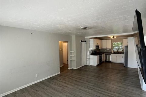 Villa ou maison à louer à Dunedin, Floride: 2 chambres, 95.88 m2 № 2419899 - photo 2