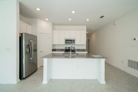 Villa ou maison à louer à Bartow, Floride: 3 chambres, 144.93 m2 № 2100544 - photo 6