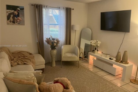 Снять в аренду кондоминиум в Суитуотер, Флорида 2 спальни, 70.42м2, № 2008375 - фото 5