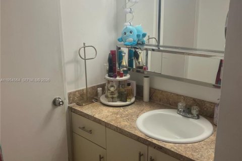 Снять в аренду кондоминиум в Суитуотер, Флорида 2 спальни, 70.42м2, № 2008375 - фото 13