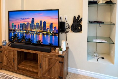 Copropriété à vendre à Miami, Floride: 1 chambre, 71.35 m2 № 2387125 - photo 8