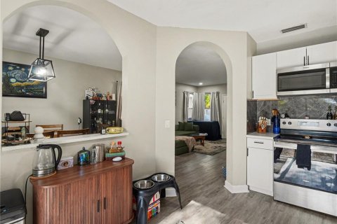 Villa ou maison à louer à Riverview, Floride: 4 chambres, 162.95 m2 № 2388164 - photo 9
