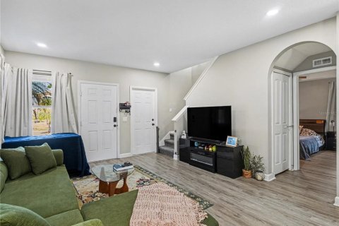 Villa ou maison à louer à Riverview, Floride: 4 chambres, 162.95 m2 № 2388164 - photo 5