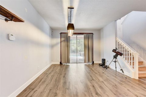 House in Orlando, Florida 4 bedrooms, 216.37 sq.m. № 1190199 - photo 11