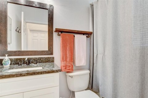House in Orlando, Florida 4 bedrooms, 216.37 sq.m. № 1190199 - photo 20