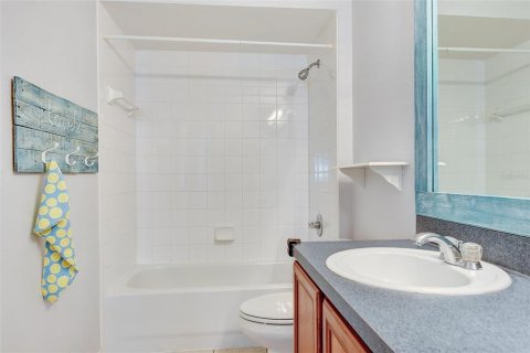House in Orlando, Florida 4 bedrooms, 216.37 sq.m. № 1190199 - photo 25