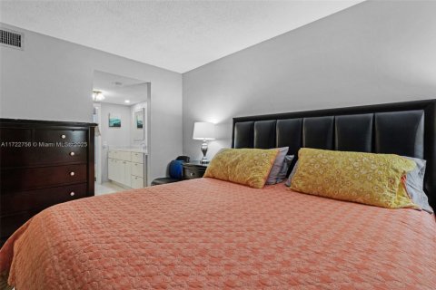 Condominio en venta en Lauderdale Lakes, Florida, 2 dormitorios, 102.38 m2 № 1984945 - foto 16