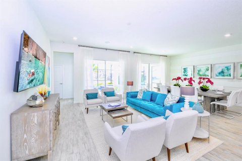 Casa en venta en Kissimmee, Florida, 12 dormitorios, 452.81 m2 № 2227824 - foto 7