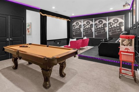 Casa en venta en Kissimmee, Florida, 12 dormitorios, 452.81 m2 № 2227824 - foto 15