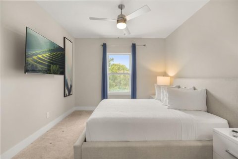 Touwnhouse à vendre à Kissimmee, Floride: 3 chambres, 158.68 m2 № 2427379 - photo 8