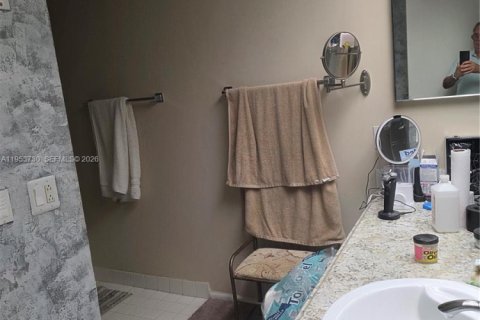 Condominio en venta en Coconut Creek, Florida, 1 dormitorio, 73.76 m2 № 2054776 - foto 15