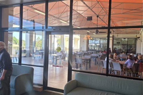 Condominio en venta en Coconut Creek, Florida, 1 dormitorio, 73.76 m2 № 2054776 - foto 6