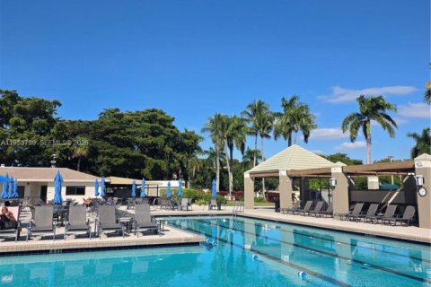 Condominio en venta en Coconut Creek, Florida, 1 dormitorio, 73.76 m2 № 2054776 - foto 28