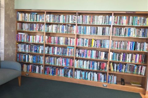 Condominio en venta en Coconut Creek, Florida, 1 dormitorio, 73.76 m2 № 2054776 - foto 22