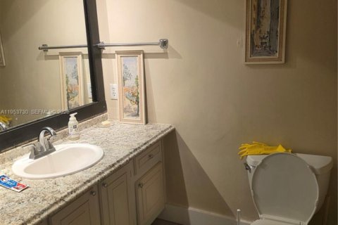 Condominio en venta en Coconut Creek, Florida, 1 dormitorio, 73.76 m2 № 2054776 - foto 14