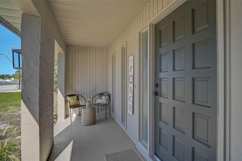House in Sarasota, Florida 3 bedrooms, 143.63 sq.m. № 1587709 - photo 4