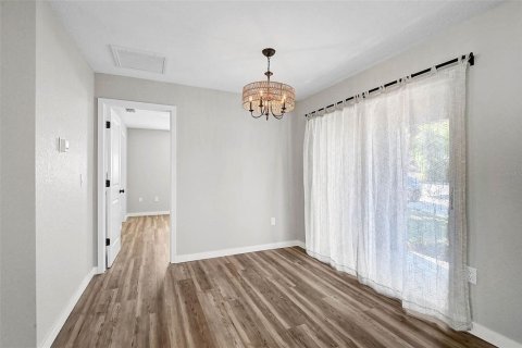 House in Sarasota, Florida 3 bedrooms, 143.63 sq.m. № 1587709 - photo 9