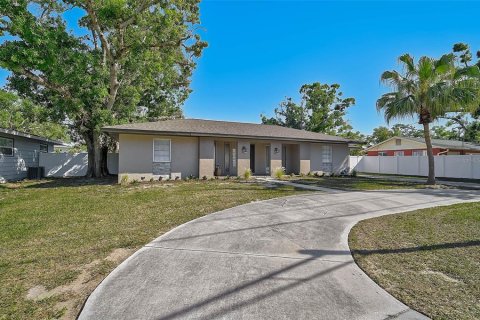 House in Sarasota, Florida 3 bedrooms, 143.63 sq.m. № 1587709 - photo 3