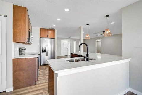 House in Sarasota, Florida 3 bedrooms, 143.63 sq.m. № 1587709 - photo 13