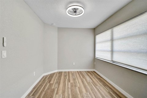 House in Sarasota, Florida 3 bedrooms, 143.63 sq.m. № 1587709 - photo 22