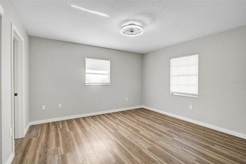 House in Sarasota, Florida 3 bedrooms, 143.63 sq.m. № 1587709 - photo 17