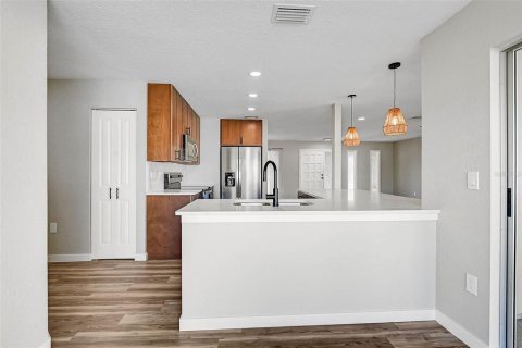 House in Sarasota, Florida 3 bedrooms, 143.63 sq.m. № 1587709 - photo 14