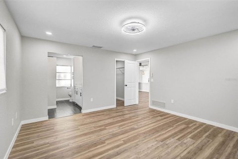 House in Sarasota, Florida 3 bedrooms, 143.63 sq.m. № 1587709 - photo 25
