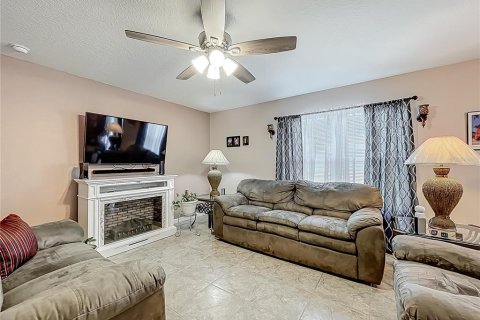 Villa ou maison à vendre à Mascotte, Floride: 4 chambres, 158.03 m2 № 1877473 - photo 18