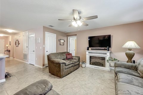 Villa ou maison à vendre à Mascotte, Floride: 4 chambres, 158.03 m2 № 1877473 - photo 15