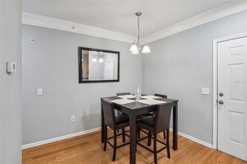 Immobilier commercial à vendre à Tampa, Floride: 2 chambres, 107.58 m2 № 2423658 - photo 7