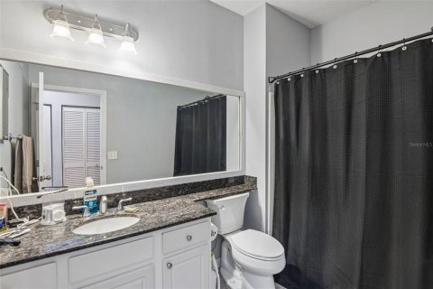 Immobilier commercial à vendre à Tampa, Floride: 2 chambres, 107.58 m2 № 2423658 - photo 18