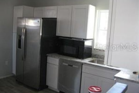 House in Clearwater, Florida 2 bedrooms, 73.58 sq.m. № 1622373 - photo 2
