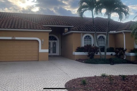 Casa en Coral Springs, Florida 4 dormitorios, 267.93 m2 № 2391835
