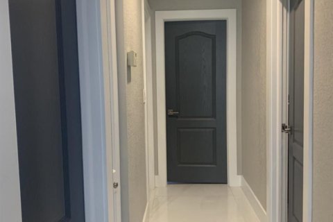Casa en venta en Coral Springs, Florida, 4 dormitorios, 267.93 m2 № 2391835 - foto 4