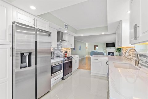 Copropriété à louer à Clearwater, Floride: 2 chambres, 149.57 m2 № 2102070 - photo 12