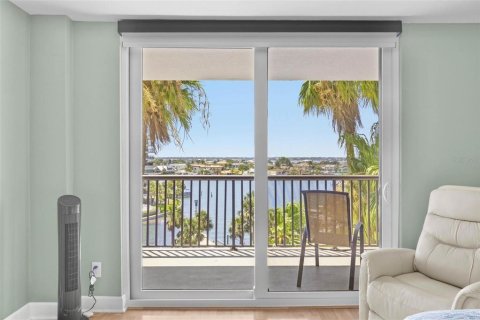 Copropriété à louer à Clearwater, Floride: 2 chambres, 149.57 m2 № 2102070 - photo 19