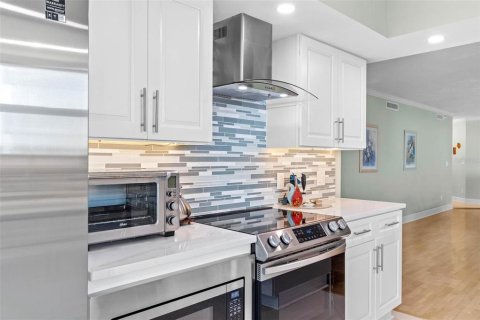 Copropriété à louer à Clearwater, Floride: 2 chambres, 149.57 m2 № 2102070 - photo 13