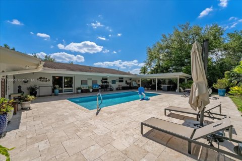 House in Palmetto Bay, Florida 4 bedrooms, 205.59 sq.m. № 1711380 - photo 6