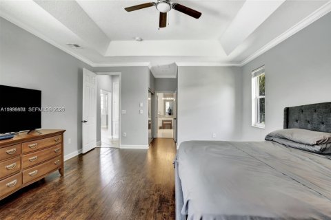 Villa ou maison à louer à Pembroke Pines, Floride: 4 chambres, 310.76 m2 № 2059218 - photo 19