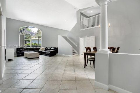 Villa ou maison à louer à Pembroke Pines, Floride: 4 chambres, 310.76 m2 № 2059218 - photo 7