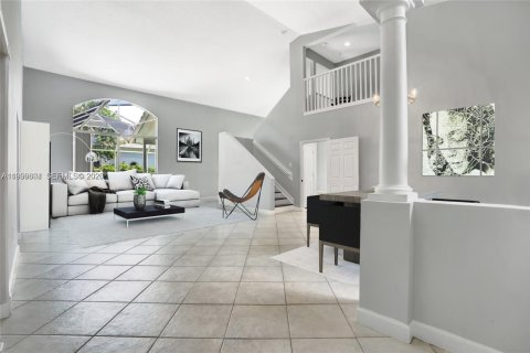 Villa ou maison à louer à Pembroke Pines, Floride: 4 chambres, 310.76 m2 № 2059218 - photo 8