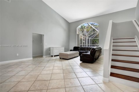 Villa ou maison à louer à Pembroke Pines, Floride: 4 chambres, 310.76 m2 № 2059218 - photo 25