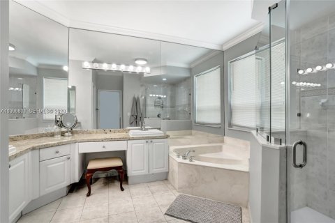 Villa ou maison à louer à Pembroke Pines, Floride: 4 chambres, 310.76 m2 № 2059218 - photo 21