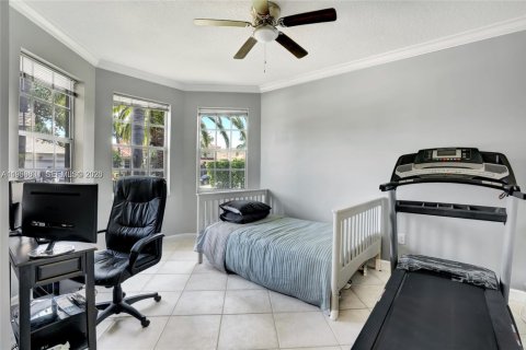 Villa ou maison à louer à Pembroke Pines, Floride: 4 chambres, 310.76 m2 № 2059218 - photo 23