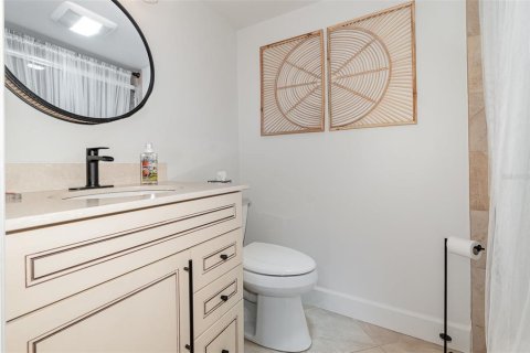 Condo in Winter Park, Florida, 2 bedrooms  № 1648154 - photo 17
