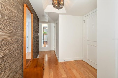 Condo in Winter Park, Florida, 2 bedrooms  № 1648154 - photo 5